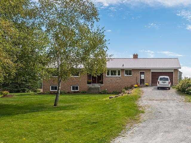 8849 Morning Glory Rd, House detached with 3 bedrooms, 2 bathrooms and 20 parking in Pefferlaw ON | Image 2