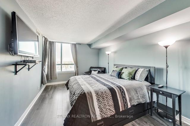 PH210 - 2 Covington Rd, Condo with 2 bedrooms, 2 bathrooms and 1 parking in North York ON | Image 6