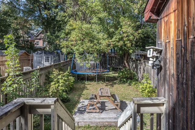 MAIN - 206 Fern Ave, House semidetached with 1 bedrooms, 1 bathrooms and 0 parking in Toronto ON | Image 2