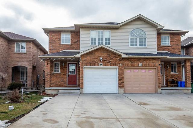 9 Jonathon Crt, House semidetached with 3 bedrooms, 3 bathrooms and 4 parking in Hamilton ON | Image 1
