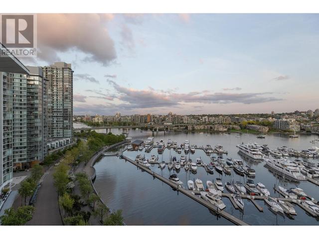 1502 - 1111 Marinaside Cres, Condo with 3 bedrooms, 3 bathrooms and 3 parking in Vancouver BC | Image 32