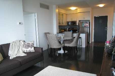 PH201 - 5793 Yonge St, Condo with 2 bedrooms, 1 bathrooms and 1 parking in North York ON | Image 2