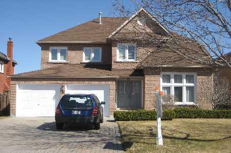 9 Helmsley Cres, House detached with 4 bedrooms, 3 bathrooms and 4 parking in Unionville ON | Image 1