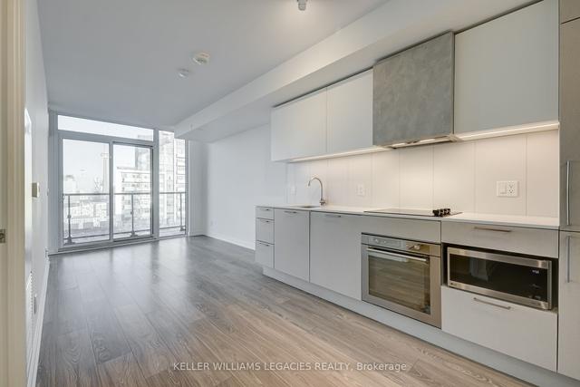 PH21 - 19 Western Battery Rd, Condo with 1 bedrooms, 2 bathrooms and 0 parking in Toronto ON | Image 3