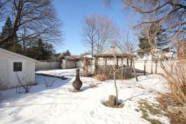 MAIN - 1267 St James Ave, House detached with 4 bedrooms, 2 bathrooms and 3 parking in Mississauga ON | Image 6