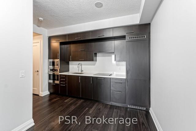 1301 - 2 Anndale Dr, Condo with 1 bedrooms, 1 bathrooms and 1 parking in Toronto ON | Image 3