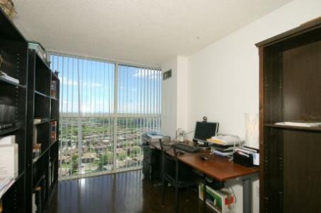 PH16 - 4185 Shipp Dr, Condo with 2 bedrooms, 2 bathrooms and 391 parking in Mississauga ON | Image 6