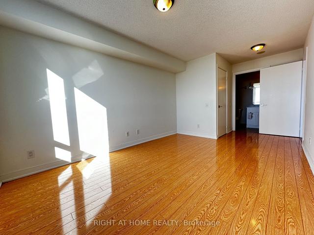 2450 - 25 Viking Lane, Condo with 2 bedrooms, 2 bathrooms and 1 parking in Etobicoke ON | Image 3