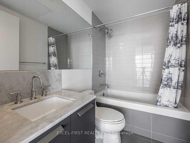 3010 - 57 St. Joseph St, Condo with 1 bedrooms, 1 bathrooms and 0 parking in Toronto ON | Image 8