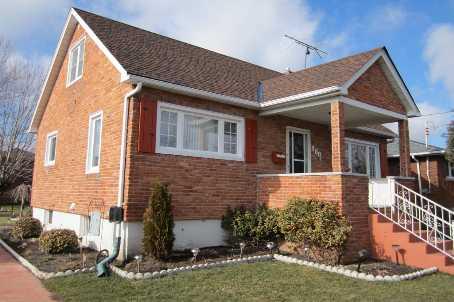 960 Steele St, House detached with 3 bedrooms, 2 bathrooms and 3 parking in Port Colborne ON | Image 1