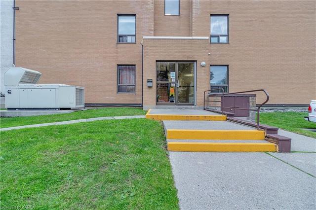 909 - 66 Greenview Dr, House attached with 2 bedrooms, 1 bathrooms and null parking in Kingston ON | Image 39