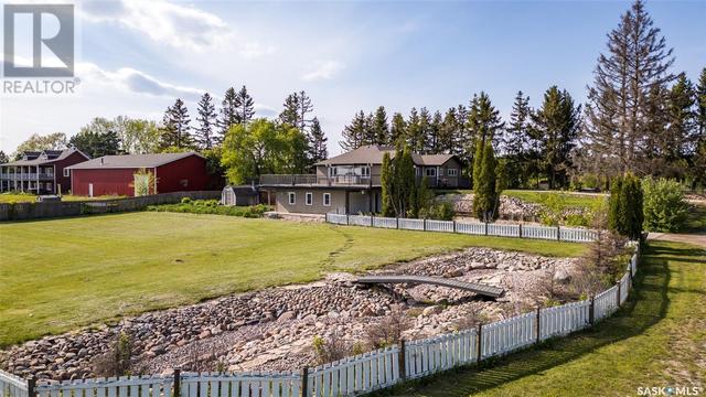 1010 Riverside Dr, House detached with 5 bedrooms, 3 bathrooms and null parking in Prince Albert SK | Image 42