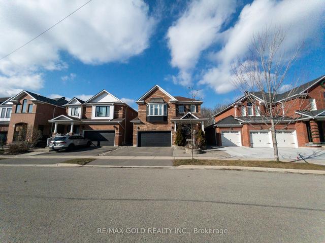1201 Cobban Rd, House detached with 3 bedrooms, 4 bathrooms and 4 parking in Milton ON | Image 1
