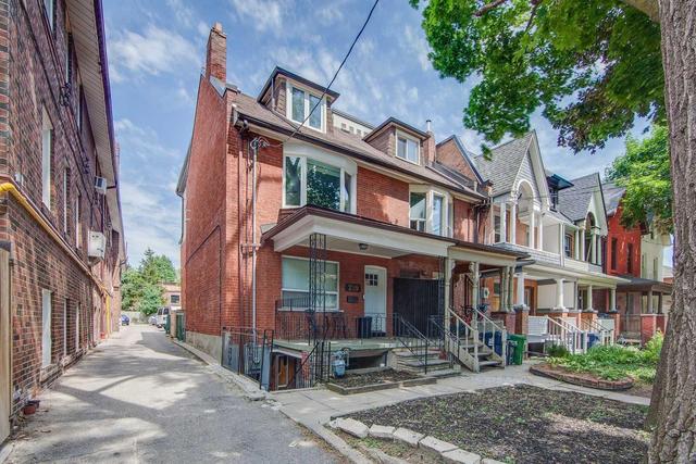 MAIN - 229 Howland Ave, House semidetached with 1 bedrooms, 1 bathrooms and 1 parking in Toronto ON | Image 1