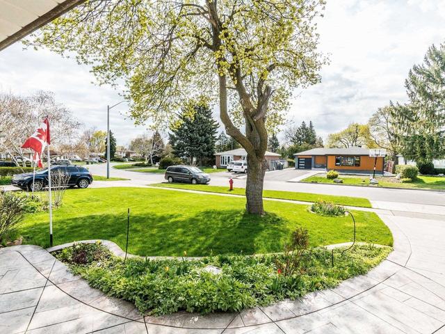 90 Brookland Dr, House detached with 3 bedrooms, 3 bathrooms and 5 parking in Brampton ON | Image 28
