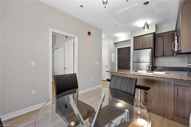 236 - 216 Oak Park Blvd, House attached with 1 bedrooms, 1 bathrooms and 1 parking in Oakville ON | Image 10