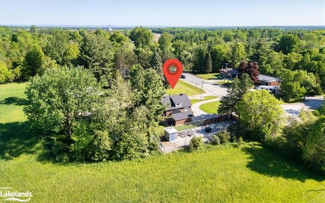7613 Highway 26, House detached with 3 bedrooms, 2 bathrooms and 9 parking in Stayner ON | Image 11