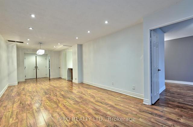 406 - 55 Lombard St, Condo with 1 bedrooms, 2 bathrooms and 1 parking in Toronto ON | Image 6