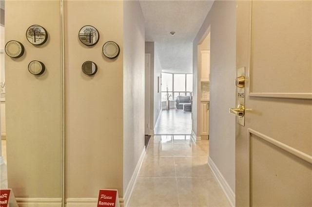 PH15 - 430 Mclevin Ave, Condo with 2 bedrooms, 2 bathrooms and 2 parking in Scarborough ON | Image 2
