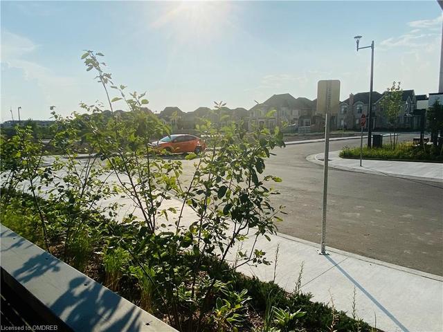 130 - 102 Grovewood Common, House attached with 2 bedrooms, 2 bathrooms and 2 parking in Oakville ON | Image 9