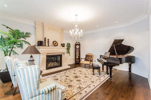 9 Highland Crt, House detached with 4 bedrooms, 9 bathrooms and 11 parking in Aurora ON | Image 38