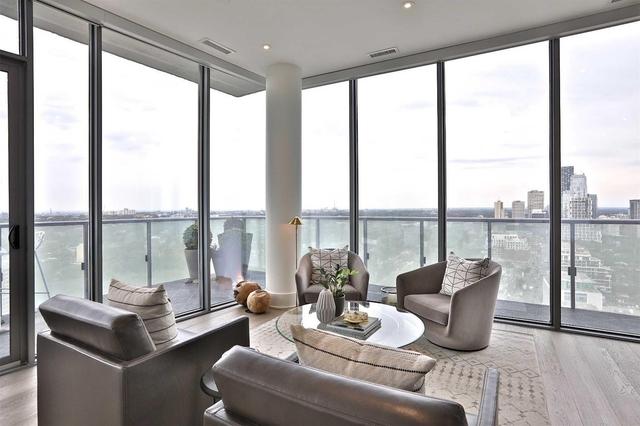 PH2 - 1815 Yonge St, Condo with 1 bedrooms, 2 bathrooms and 2 parking in Toronto ON | Image 1