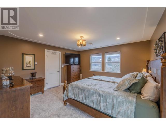 6016 Nixon Rd, House detached with 4 bedrooms, 3 bathrooms and 6 parking in Summerland BC | Image 27