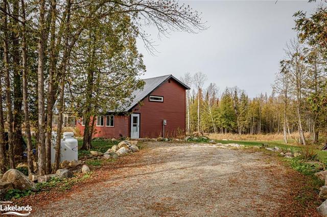 25359 Euphrasia St Vincent Tline, House detached with 3 bedrooms, 2 bathrooms and 10 parking in Meaford ON | Image 17