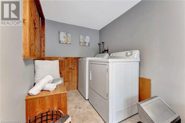 8 Walnut St, House detached with 3 bedrooms, 1 bathrooms and 3 parking in Brantford ON | Image 22
