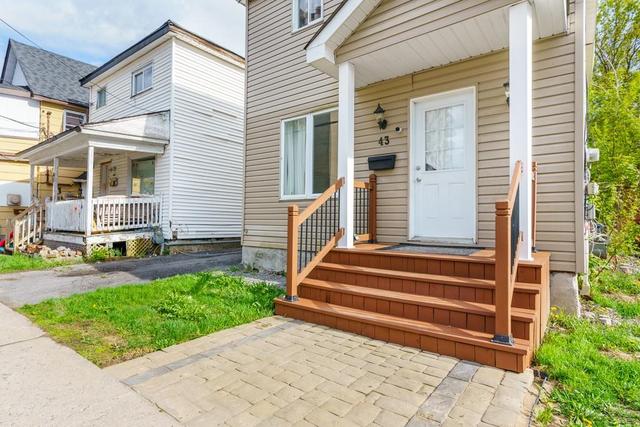 43 Lennox St, House detached with 3 bedrooms, 2 bathrooms and 2 parking in Cornwall ON | Image 2