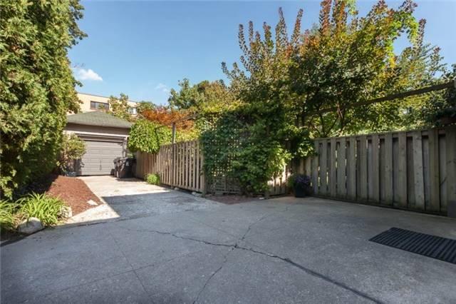 MAIN2N - 16 Laxton Ave, House detached with 4 bedrooms, 3 bathrooms and 2 parking in Toronto ON | Image 20