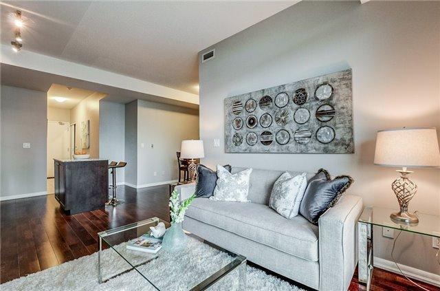 884 - 209 Fort York Blvd, Condo with 1 bedrooms, 1 bathrooms and 1 parking in Toronto ON | Image 2