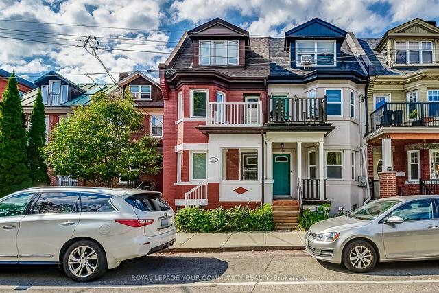 90 Beverley St, House semidetached with 5 bedrooms, 2 bathrooms and 0 parking in Toronto ON | Image 1