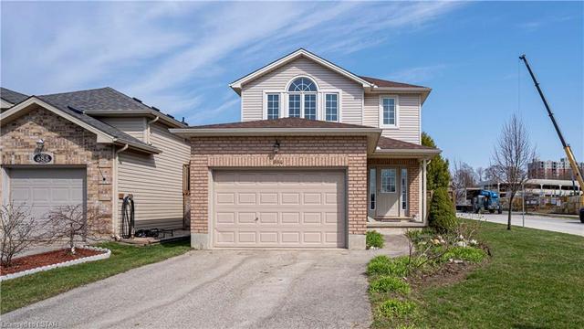 884 Blythwood Rd, House detached with 3 bedrooms, 2 bathrooms and 2 parking in London ON | Image 1