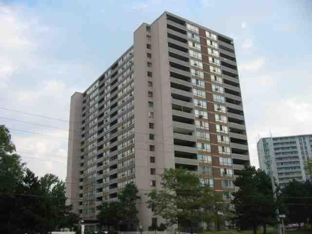 PH03 - 3380 Eglinton Ave E, Condo with 3 bedrooms, 2 bathrooms and 1 parking in Scarborough ON | Image 1