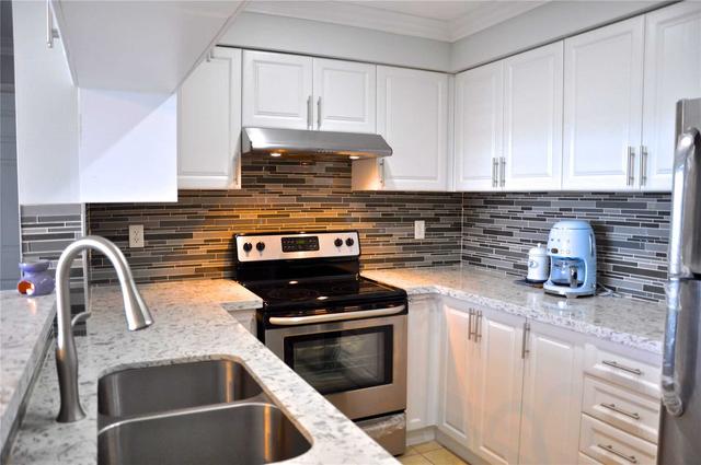PH21 - 39 Oneida Cres, Condo with 1 bedrooms, 1 bathrooms and 1 parking in Richmond Hill ON | Image 1