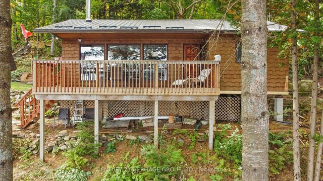 1464 N Shore Rd, House detached with 2 bedrooms, 2 bathrooms and 7 parking in Muskoka Lakes ON | Image 9