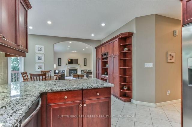 1244 Schraeder St, House detached with 4 bedrooms, 4 bathrooms and 8 parking in London ON | Image 3