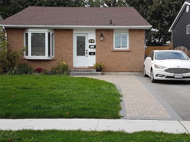 MAIN - 24 Grassmere Crt, House detached with 3 bedrooms, 1 bathrooms and 1 parking in Oshawa ON | Image 1