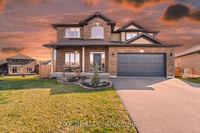 8 Farmington Cres, House detached with 4 bedrooms, 3 bathrooms and 4 parking in Belleville ON | Image 1