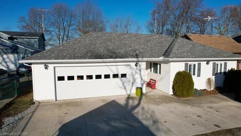 3105 St Clair Pky, Sombra, ON, N0P2H0 | Card Image