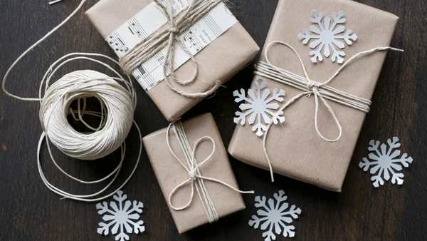 Christmas Gift Ideas for New Homeowners in Canada - Toronto Pool