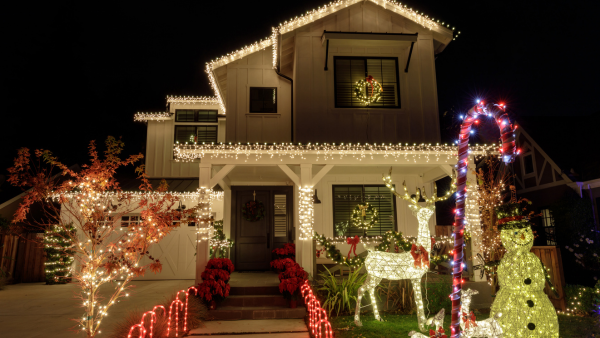 Holiday Checklist: 4 Steps to Prepare Your Home For The Holidays