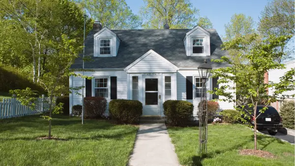 A pretty house and yard