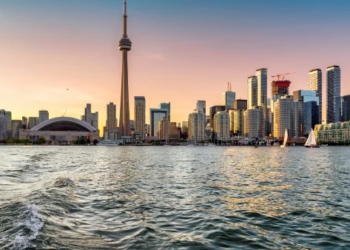 Toronto skyline sunrise by the water