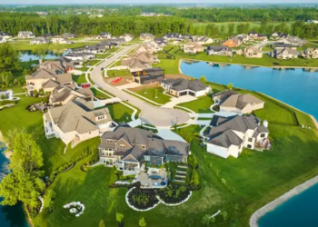 An overhead view of a row of expensive homes