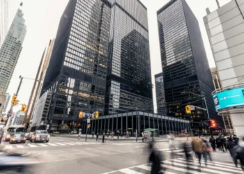 busy toronto intersection